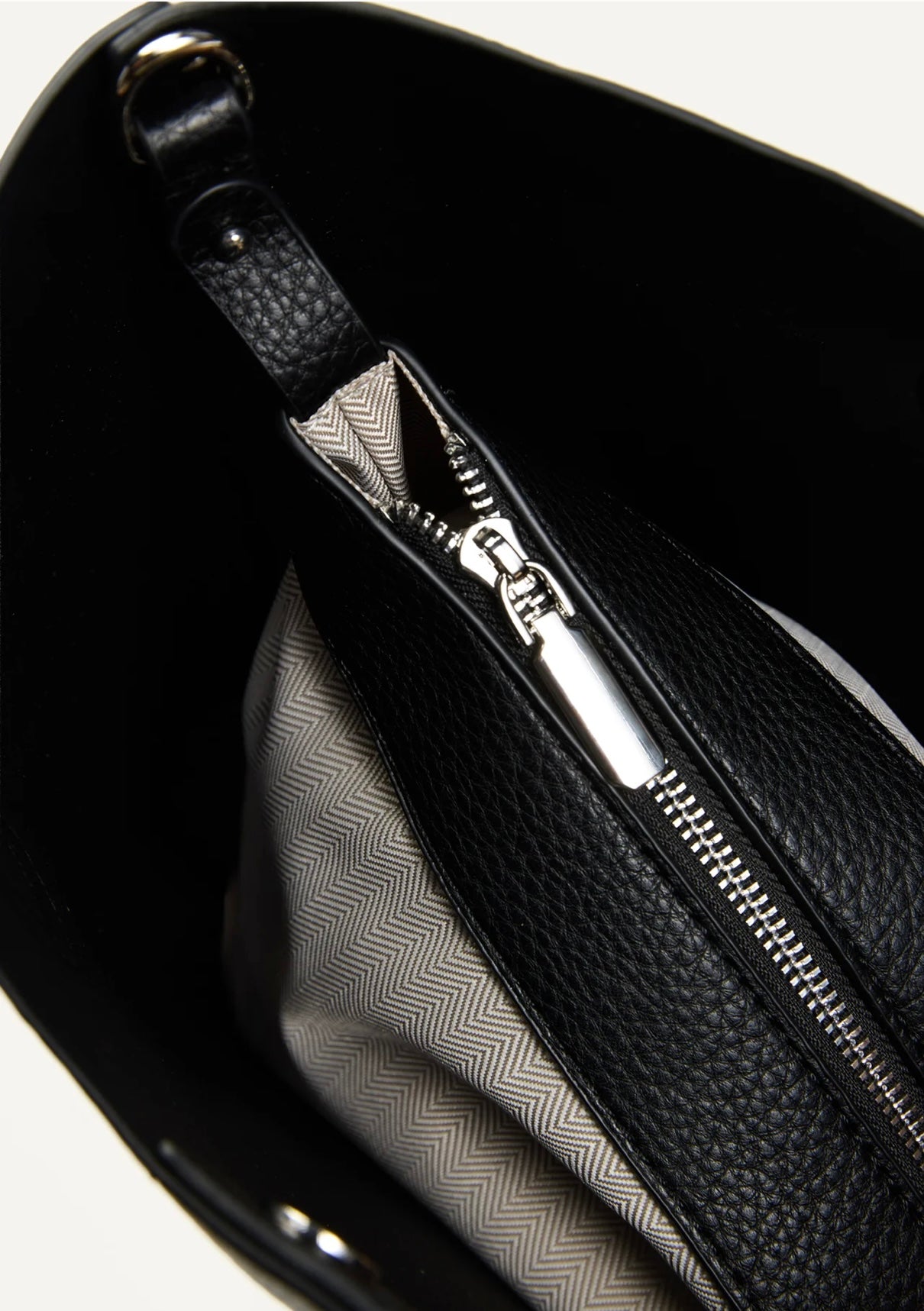 MONICA SHOULDER BAG – BLACK