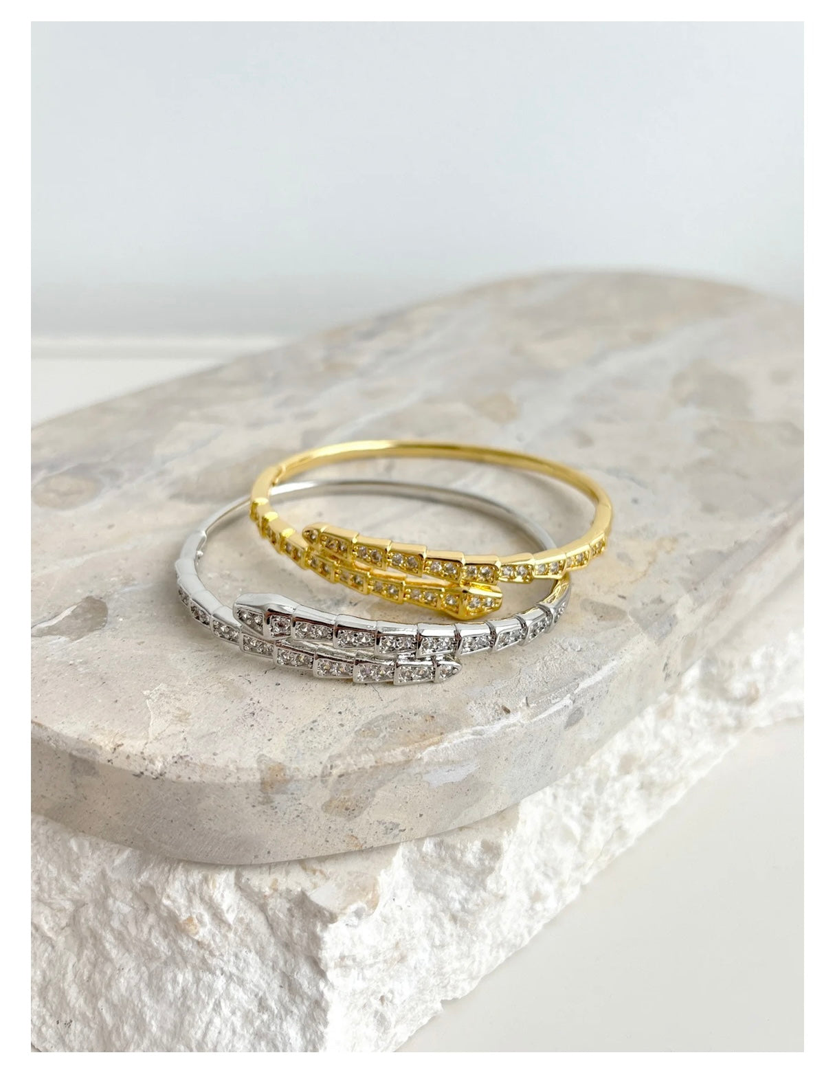 SEREN DIAMANTÉ 18K GOLD PLATED BANGLE