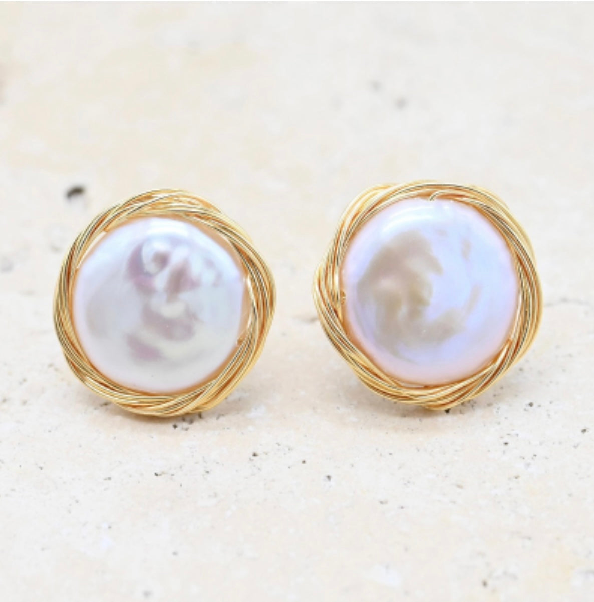 STUD PEARL EARRINGS- GOLD