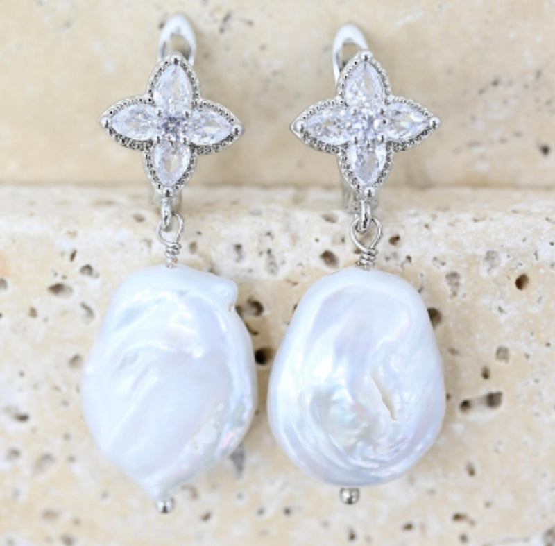 SILVER PEARL EARRINGS