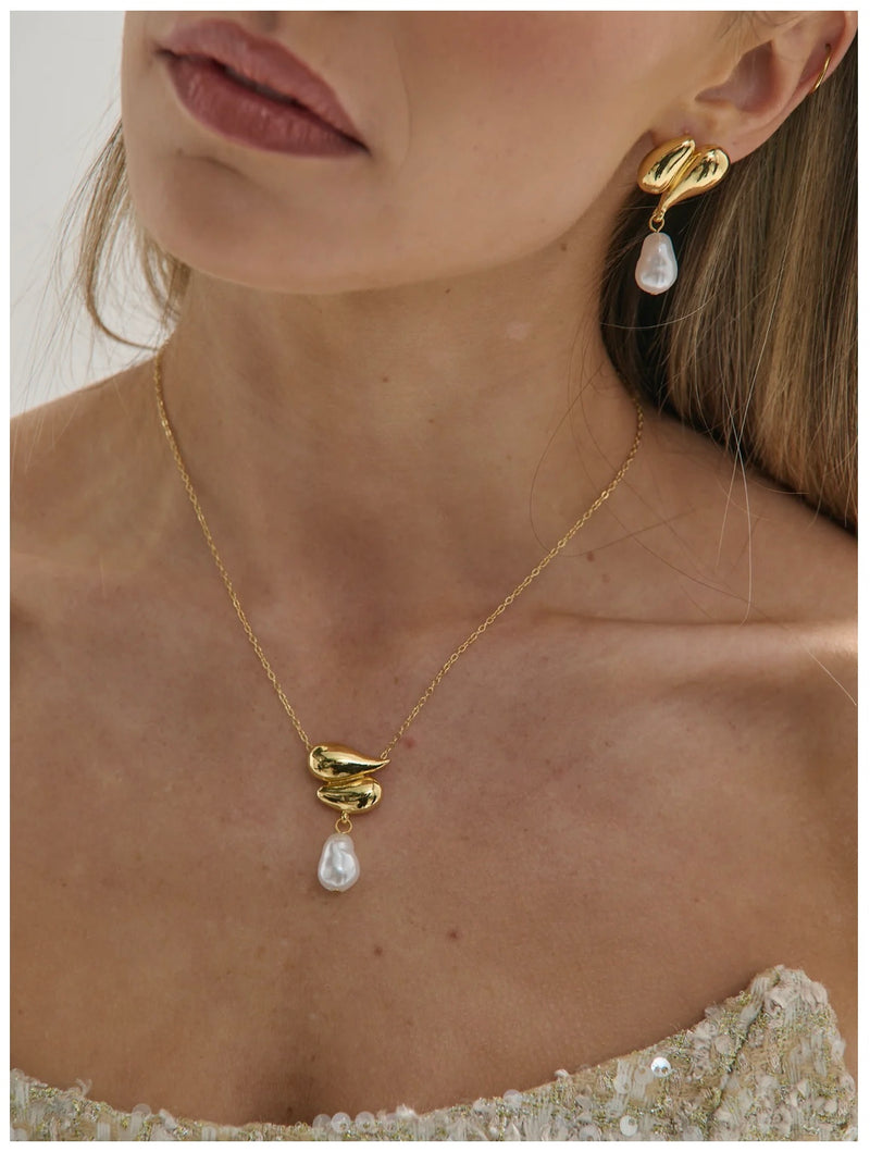 LIORA PEARL 18K GOLD PLATED NECKLACE