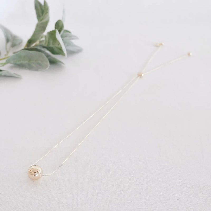 SHORT | LIGHT GOLD ADJUSTABLE BALL NECKLACE