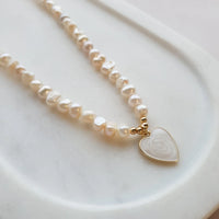 SHORT | NEW | YELLOW GOLD & PEARL HEART ON FRESH WATER PEARL NECKLACE