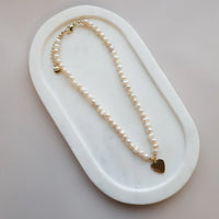 SHORT | NEW | YELLOW GOLD & PEARL HEART ON FRESH WATER PEARL NECKLACE