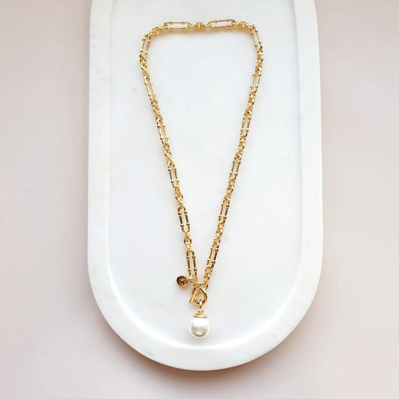 SHORT | NEW | YELLOW GOLD SINGLE PEARL NECKLACE