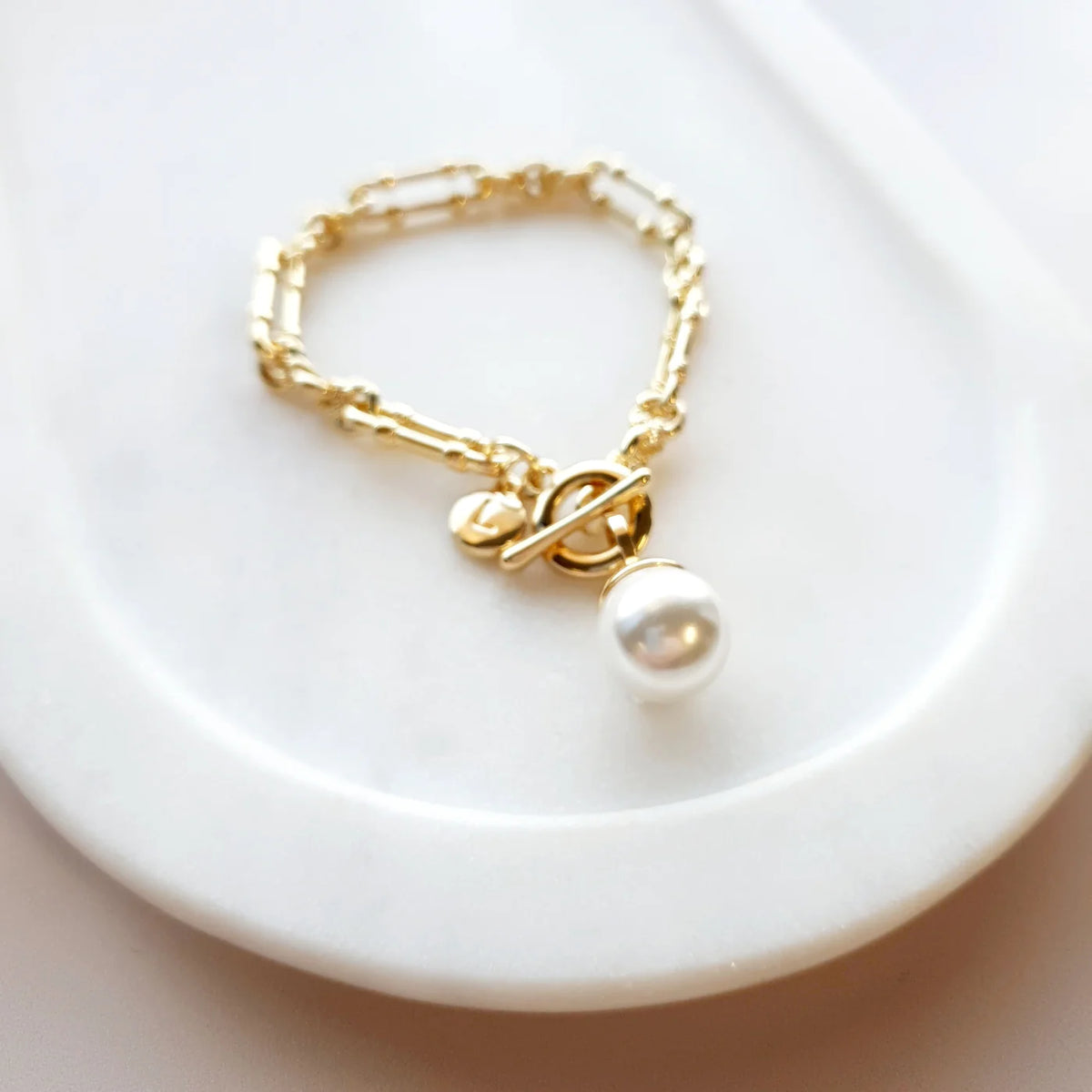 NEW YELLOW GOLD SINGLE PEARL BRACELET