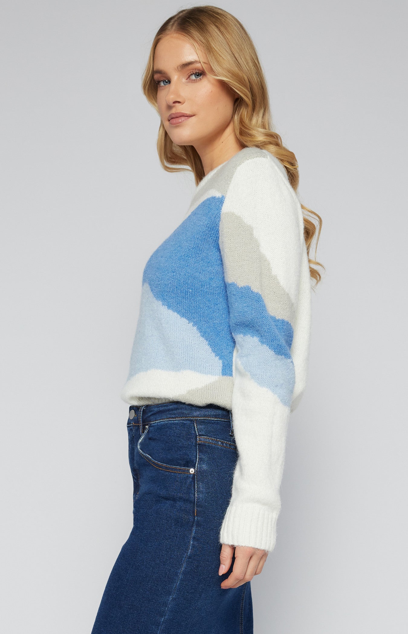 ALENA KNIT SWEATER- BLUE ABSTRACT