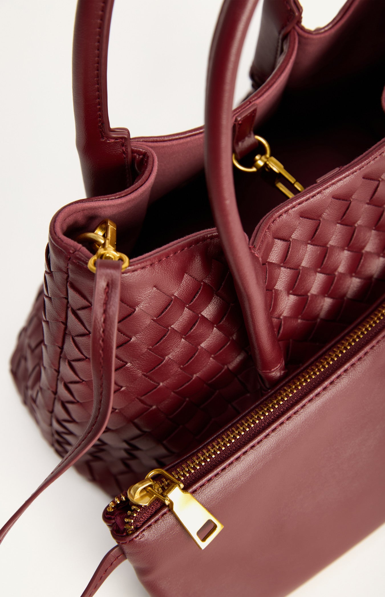 Woven Vegan Leather Handle Bag with Internal Clasp Detachable Pouch and Strap- Merlot