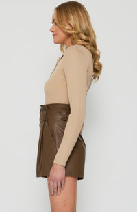 COLLARED KNIT TOP - CARAMEL